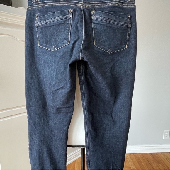 Democracy AB Technology jeans in a size 6 - Picture 10 of 16